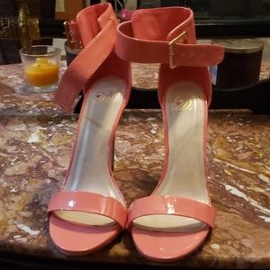 peach color heels